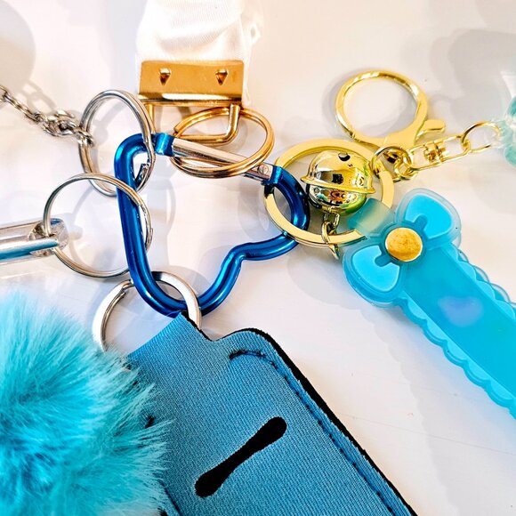 Sanrio Cinnamoroll Kids’ Safety Keychain Set Lightweight Blue Functional - Picture 3 of 5